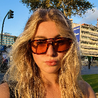 Victoria Martyniuk avatar